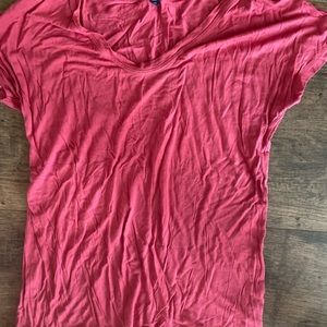GAP pink round neck tee